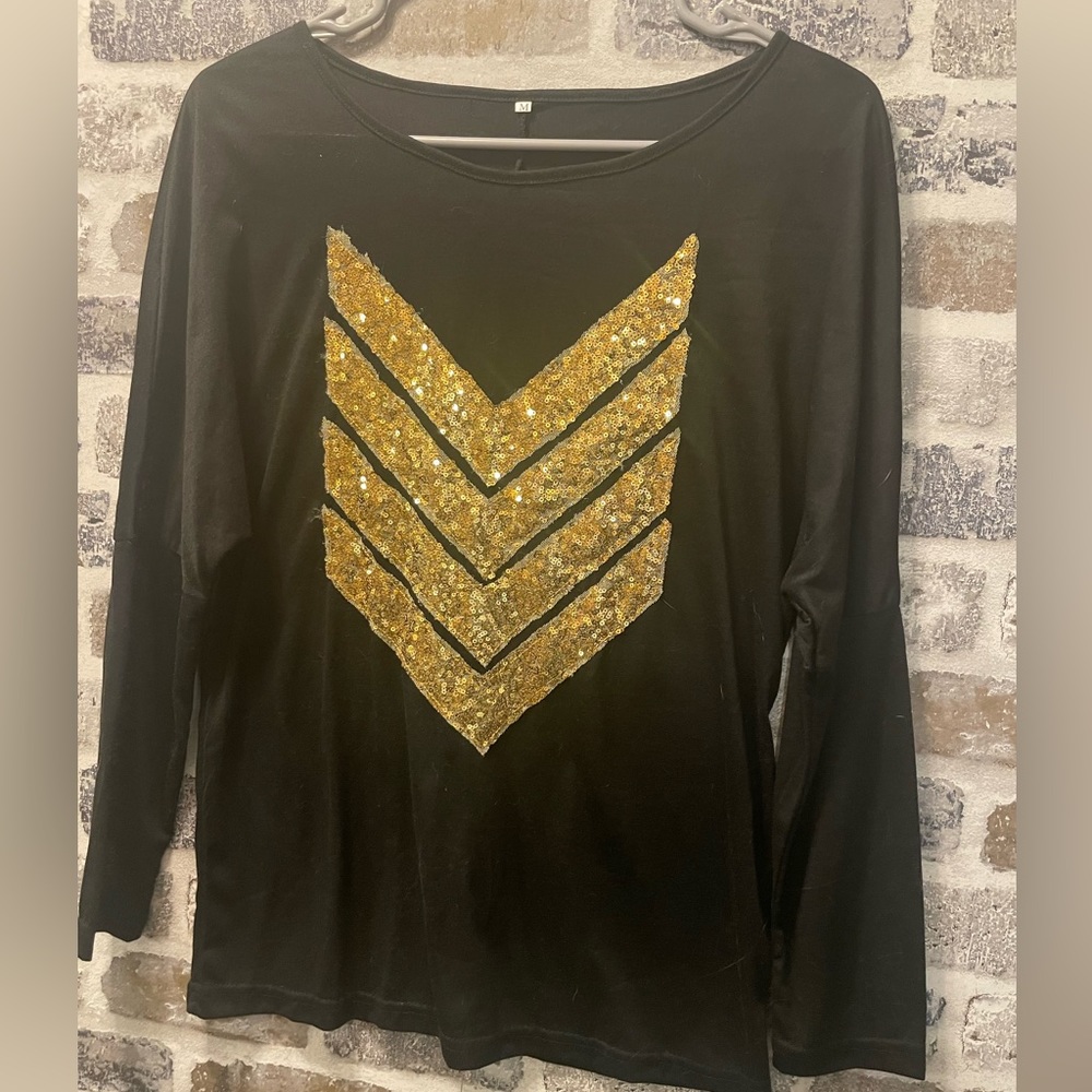 Black with Gold Sequin Detail Shirt.‎